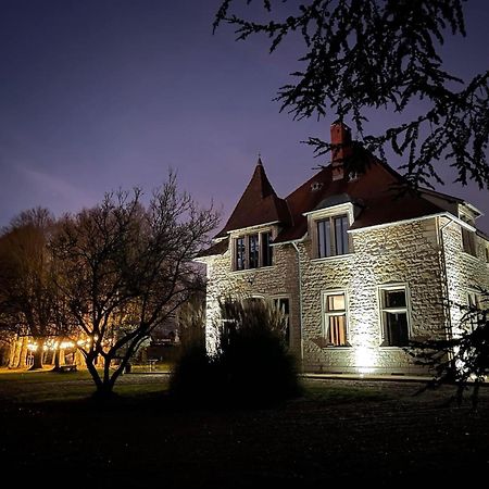 Chambres Au Chateau Du Mouillat Saint-Clair-de-la-Tour Ngoại thất bức ảnh
